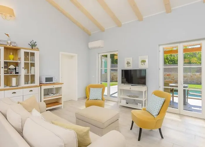 Ofelia - Near Rovinj Kurili