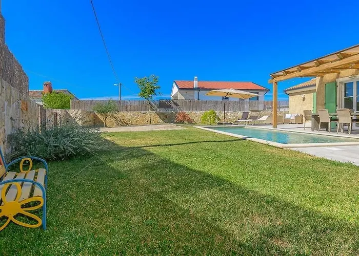 Ofelia - Near Rovinj Kurili